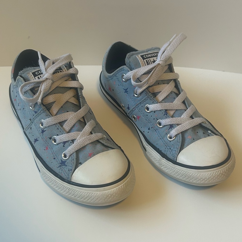 Converse Kids Light Blue Star Sneakers Sz 2